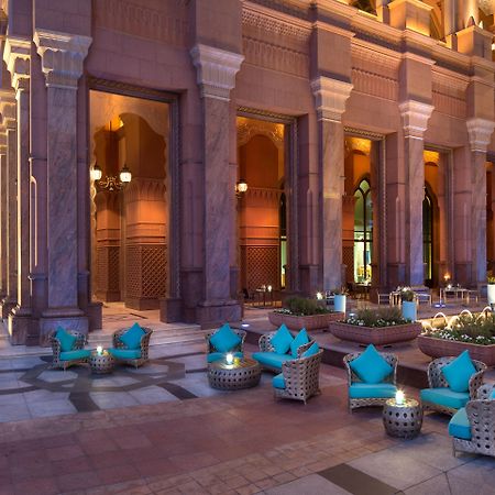 ホテル Emirates Palace Mandarin Oriental, アブダビ エクステリア 写真