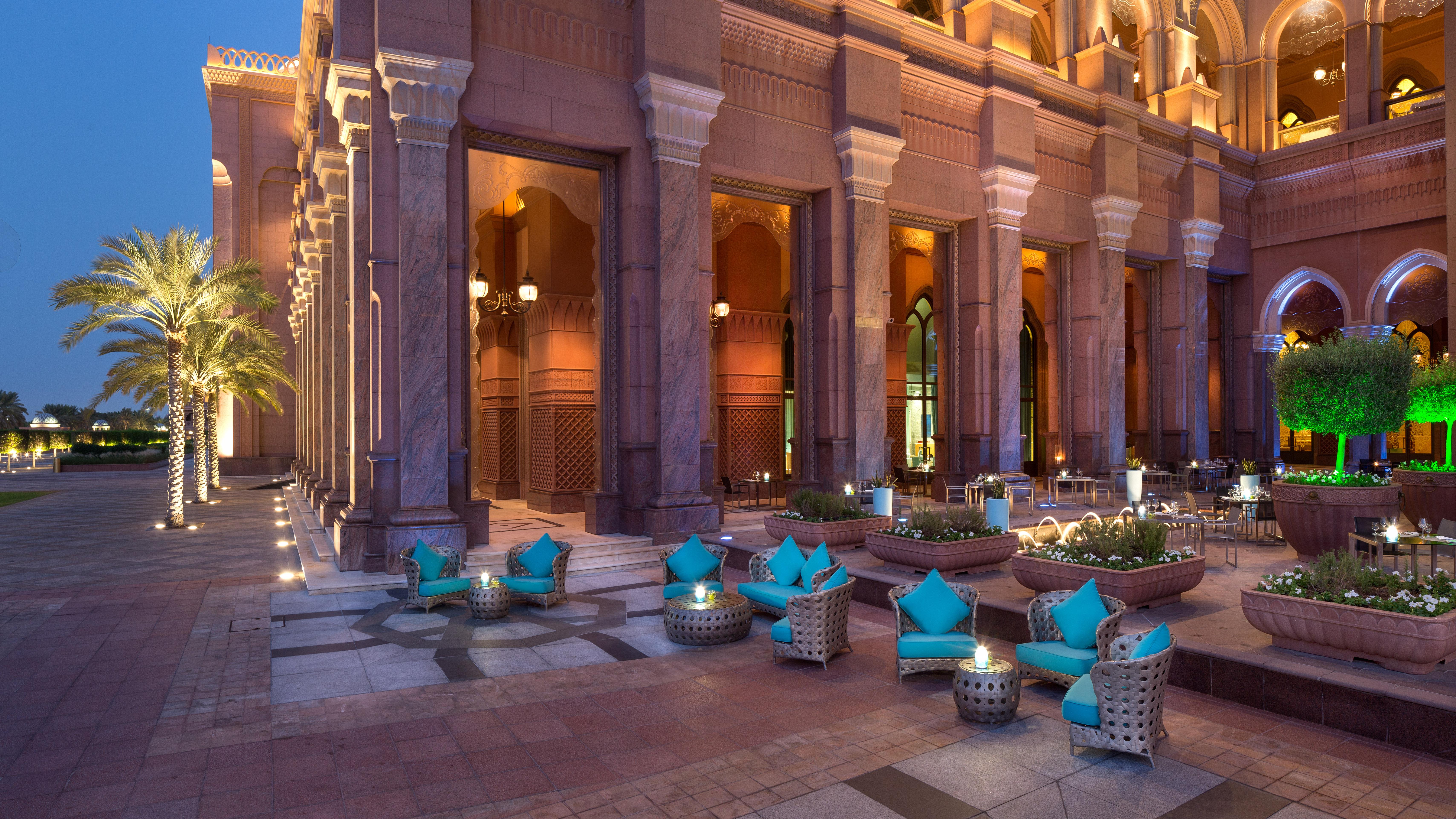 ホテル Emirates Palace Mandarin Oriental, アブダビ エクステリア 写真