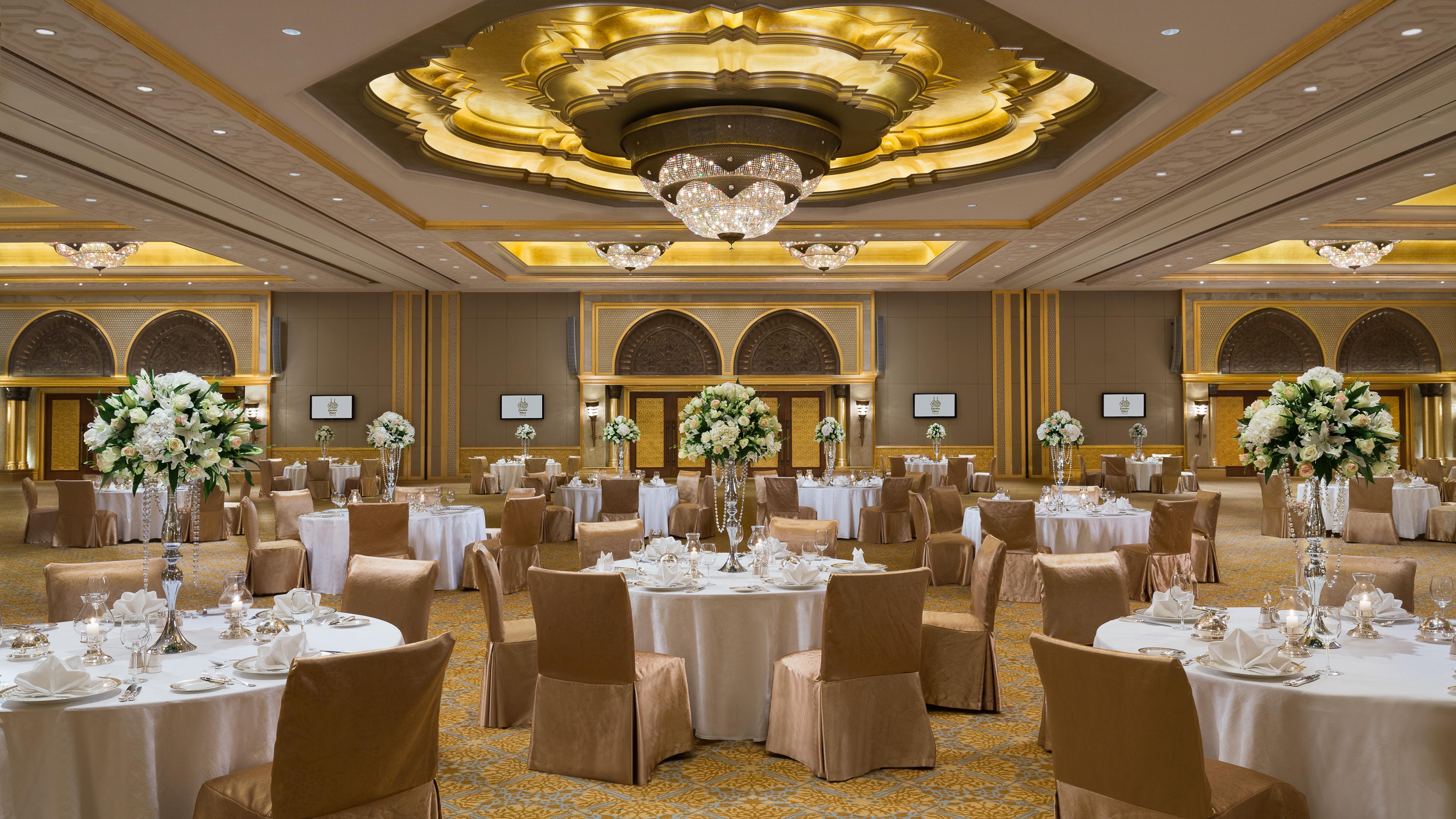 ホテル Emirates Palace Mandarin Oriental, アブダビ エクステリア 写真