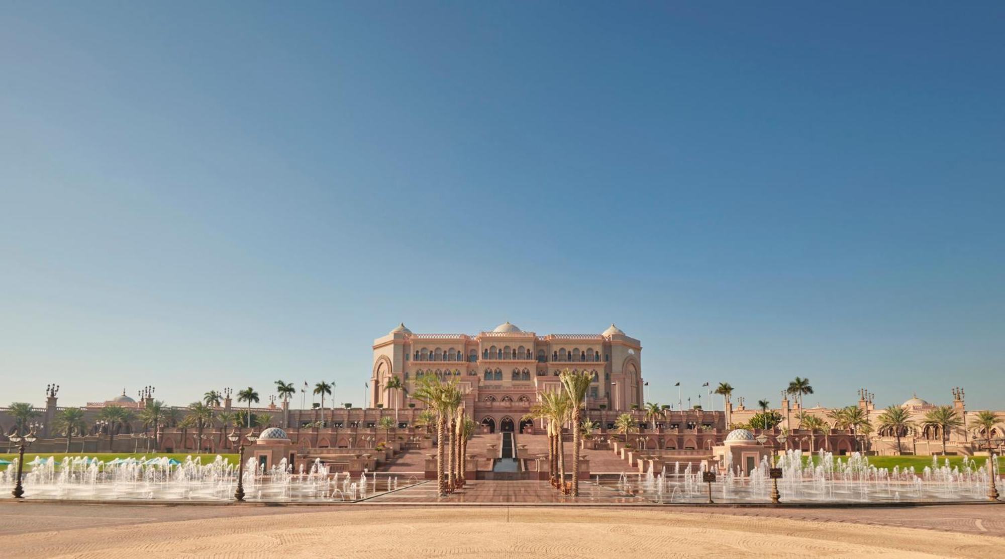 ホテル Emirates Palace Mandarin Oriental, アブダビ エクステリア 写真