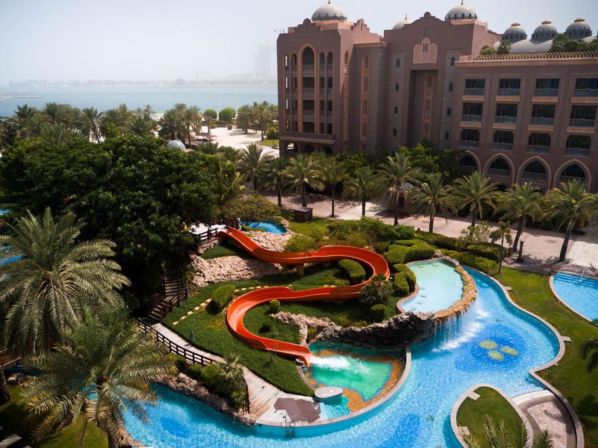 ホテル Emirates Palace Mandarin Oriental, アブダビ エクステリア 写真