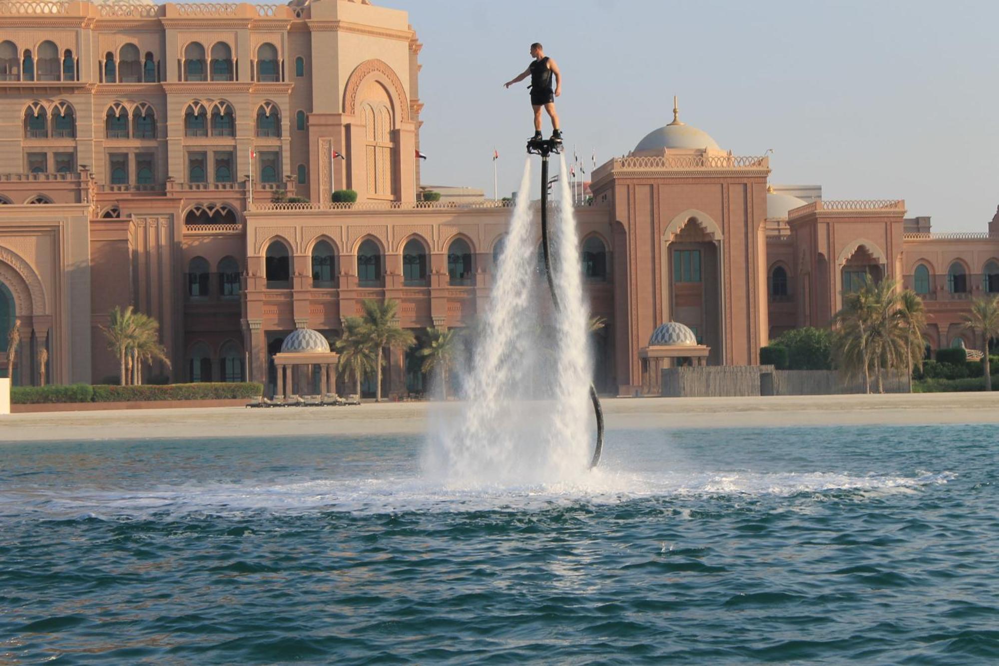 ホテル Emirates Palace Mandarin Oriental, アブダビ エクステリア 写真